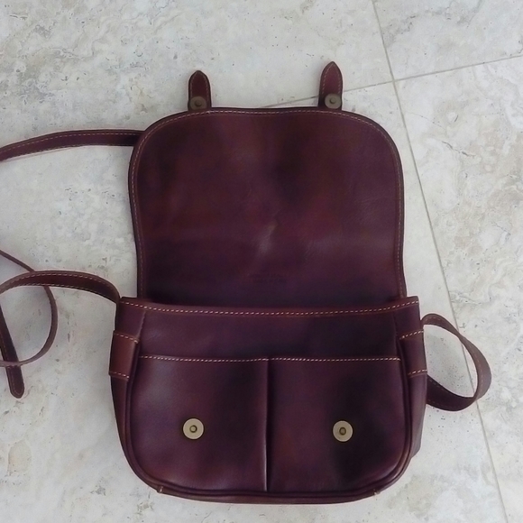 🎉🎉HP💃💃Piké Leather Shoulder Bag 👜 - Picture 9 of 14